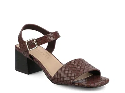 Journee Shaina Sandal In Burgundy