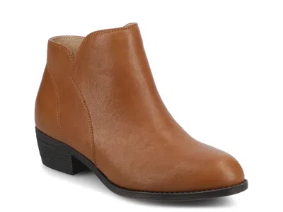 Journee Solarah Bootie In Brown