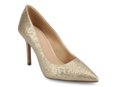 Journee Venus Pump In Gold