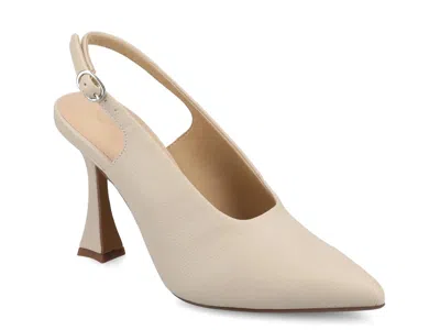 Journee Verena Pump In Neutral