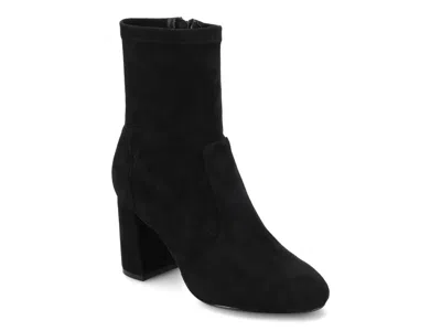 Journee Vivia Bootie In Black