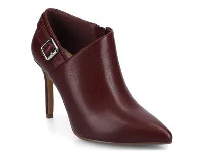 Journee Vondra Bootie In Burgundy