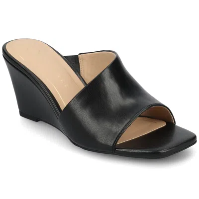 Journee Women's Clementine Wedge Sandals In Black