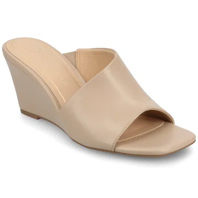 Journee Women's Clementine Wedge Sandals In Grey
