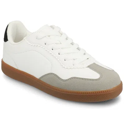 Journee Women's Lummie Casual Sneakers In White