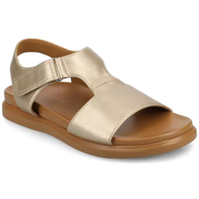Journee Women's Mira Sandals In White