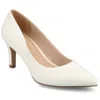 JOURNEE WOMEN'S SCYLEE MEDIUM AND WIDE WIDTH PUMPS