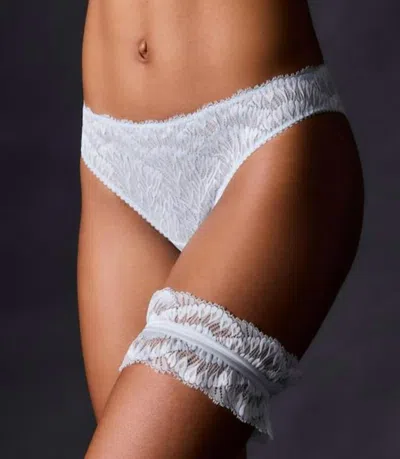 Journelle Loulou Garter In Sky In White