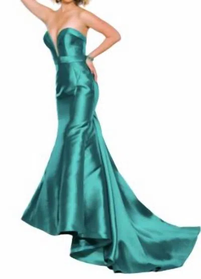 Jovani Sweetheart Strapless Gown In Emerald Green In Blue