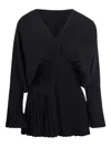 Jovonna Basil Pleated Top In Black