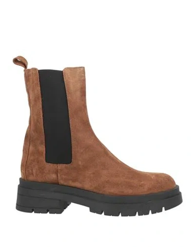 Joy Wendel Woman Ankle Boots Tan Size 10 Leather