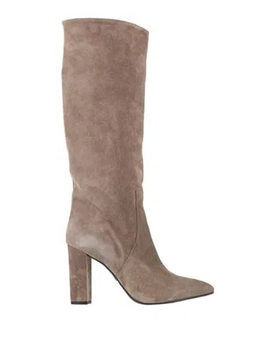 Joy Wendel Woman Boot Khaki Size 8 Leather In Sand