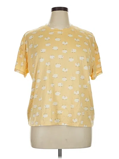 Pre-owned Joyspun Short Sleeve T-shirt In Yellow