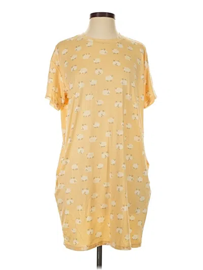 Pre-owned Joyspun Short Sleeve T-shirt In Yellow