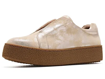 J/slides Vian Women's Flat Shoes Sand: 7 M, Suede In Brown