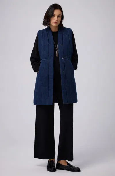 Juana Natural Fill Puffer Vest In Dark Wash