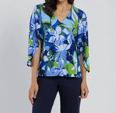 JUDE CONNALLY DANIELLA FLOWY SLEEVES V-NECK TOP IN KALEIDOSCOPE FLORAL NAVY