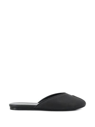 Jude Date Open-toe Flat Mules In Black