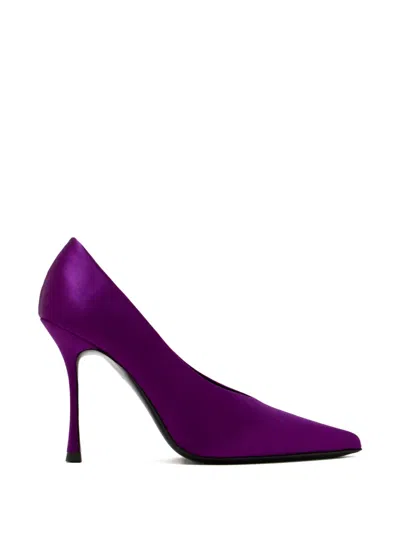 Jude Kiss Satin Pumps In Purple