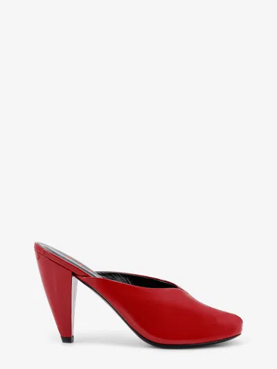 Jude Paw Mule Patent Leather Sandals In Red