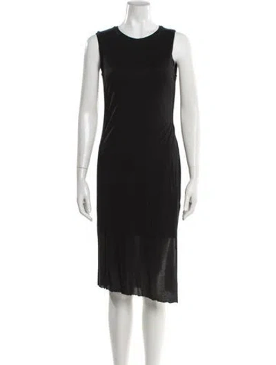 Pre-owned Judith & Charles Crew Neck Knee-length Dress In Black