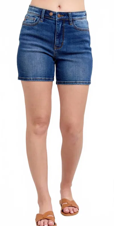 Judy Blue 2 Button Mid Length Dad Shorts In Dark Wash In Blue