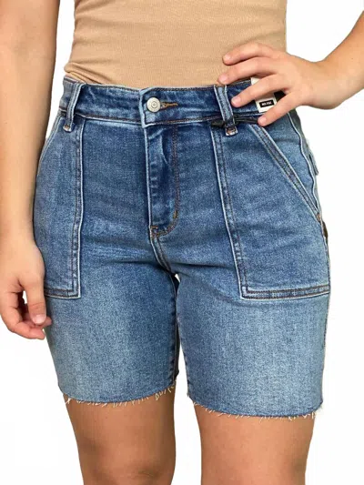 Judy Blue Bermuda Back Flap Pockets Shorts In Blue
