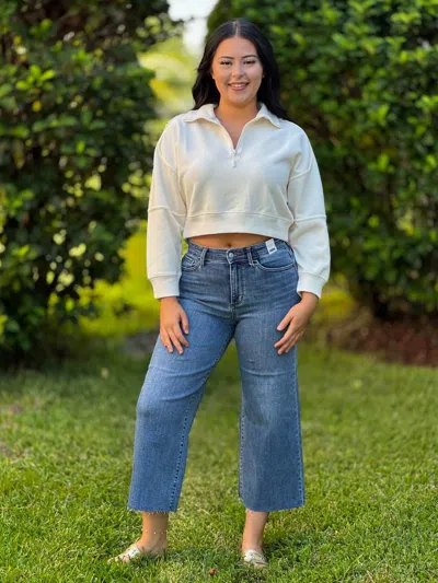 Judy Blue Classically Cropped Raw Hem Jeans In Mid Wash In Blue