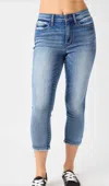 Judy Blue Contrast Wash Capri In Blue In Blue