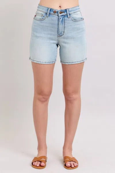 Judy Blue High Rise Mid Length Dad Denim Short In Light Wash In Blue