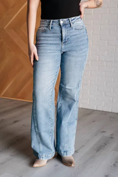 Judy Blue High Rise Side Seam Detail Wide Leg Jeans In Light Wash In Blue