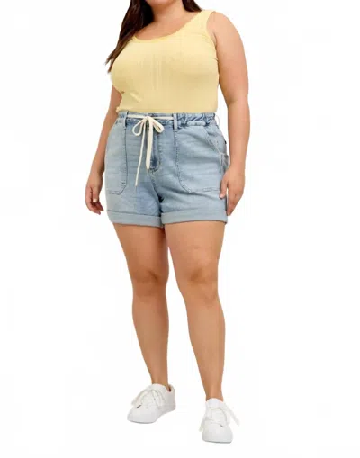 Judy Blue High Waist Cuff Jogger Shorts - Plus In Lightwash In Blue