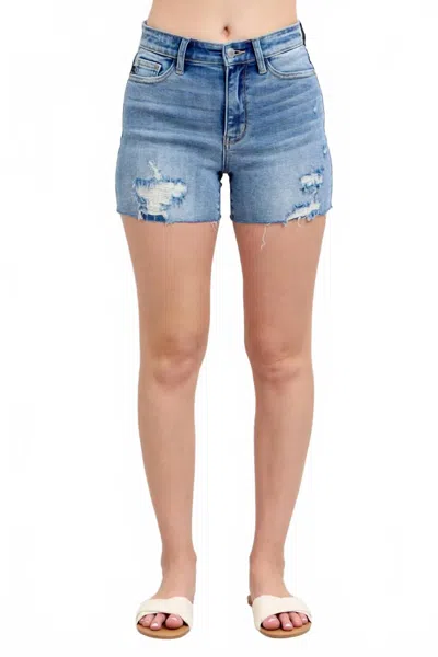JUDY BLUE HIGH WAIST DENIM SHORTS IN MEDIUM WASH