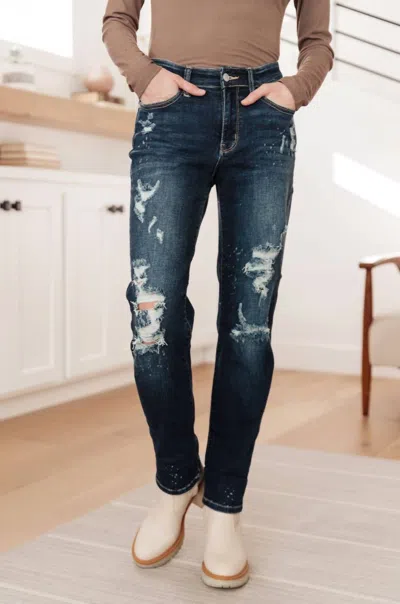 Judy Blue Mid Rise Bleach Splash Distressed Boyfriend Jeans In Darkwash In Multi