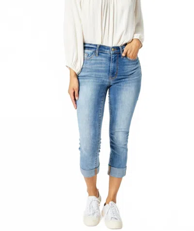 Judy Blue Mid Rise Cuffed Skinny Capri In Medium Wash In Blue