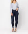 Judy Blue Mid Rise Cuffed Skinny Jeans In Dark Wash In Blue