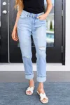 Judy Blue Mid Rise Star Pocket Boyfriend Jean In Light Wash In Blue