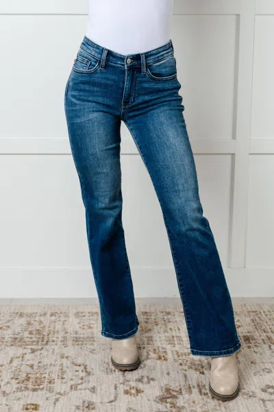 Judy Blue Mid Rise Thermal Bootcut Jean In Dark Wash In Blue