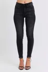 JUDY BLUE MID RISE TUMMY CONTROL SKINNY JEANS WASH IN BLACK