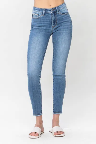 JUDY BLUE MID RISE VINTAGE SKINNY JEANS IN BLUE