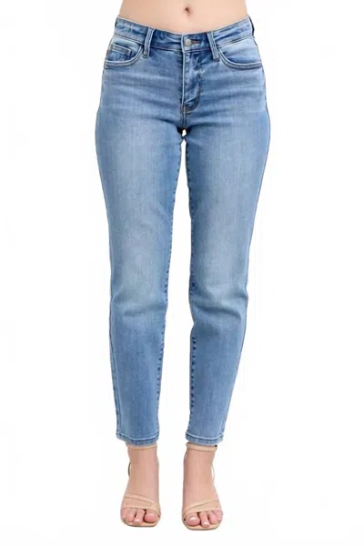 Judy Blue Mid Rise Vintage Wash Slim Jeans In Medium Denim In Blue