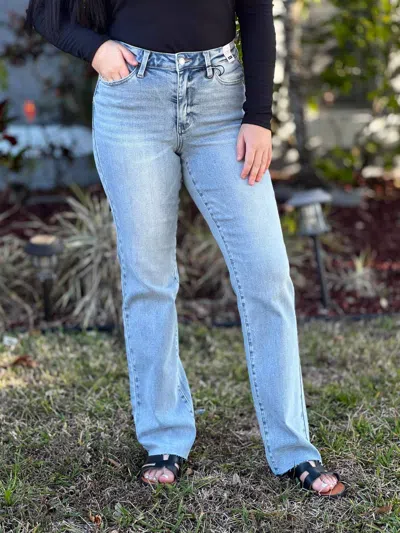 Judy Blue No Problem-o Dad Jeans In Light-wash In Blue