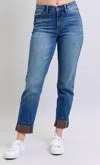 JUDY BLUE PLAID PRINT CUFF BOYFRIEND JEAN IN MEDIUM WASH