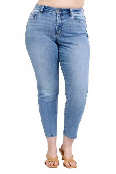 Judy Blue Plus Mid-rise Slim Fit With Cell Pocket In Vintage Light Wash In Blue