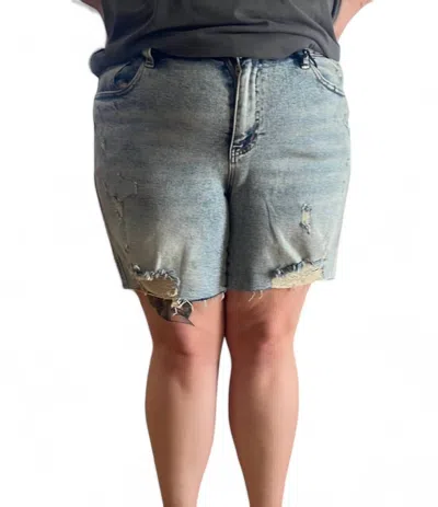 Judy Blue Plus Size Boyfriend Shorts In Mineral Wash In Multi