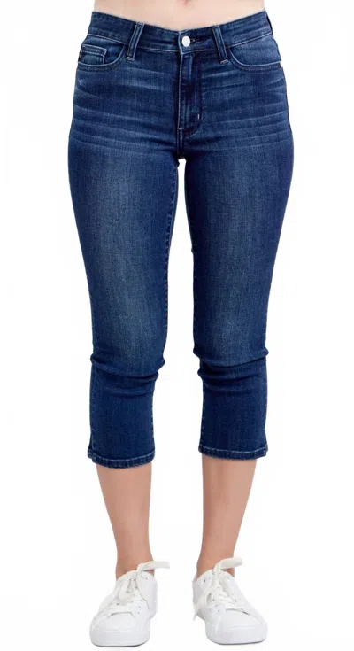 Judy Blue Side Slit Capri Jeans In Dark Wash In Blue