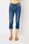 Judy Blue Mid Rise Sid Slit Capri Jeans In Medium Wash In Multi