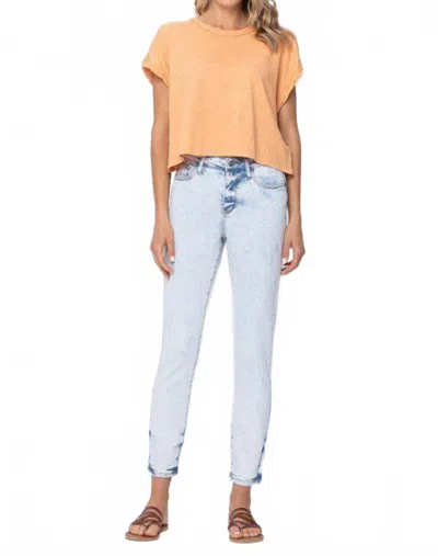 Judy Blue Slim Fit High Waist Jean In Light Wash In Blue