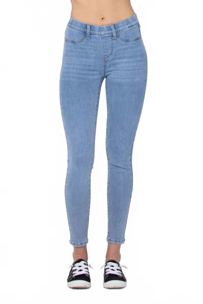 Judy Blue Stretch Waist Skinny Jean In Light Blue