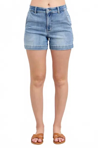 Judy Blue Trouser Pocket Shorts In Light Wash In Blue